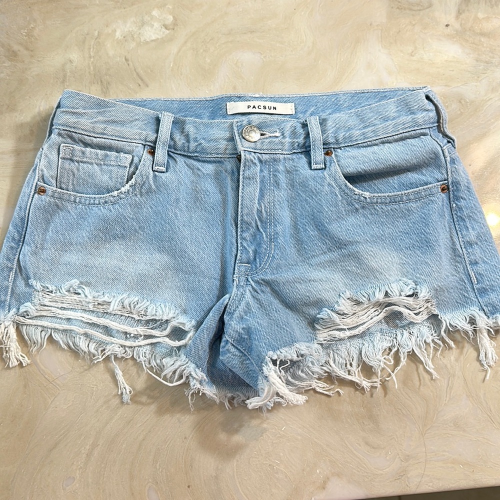 Low rise Light Washed PacSun Blue Jean Shorts. Size 24